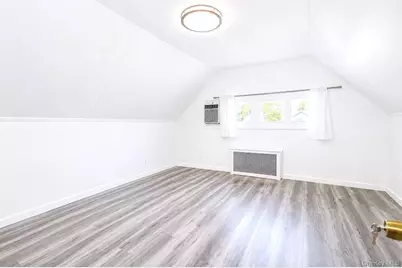 31 Sunrise Lane, Levittown, NY 11756 - Photo 13