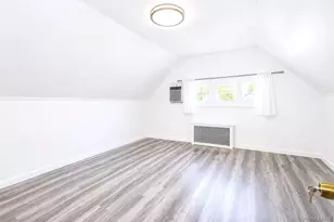 31 Sunrise Ln, Levittown, NY 11756 - Photo 13