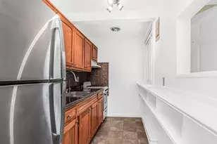 9 Wyndover Woods Ln, White Plains, NY 10603 - Photo 9
