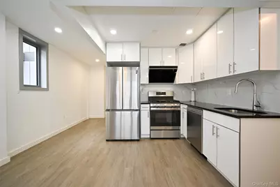 144-27 Sanford Avenue #5K, Flushing, NY 11355 - Photo 3