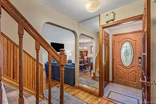 138 Locust St, Garden City, NY 11530 - Photo 3