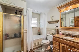 138 Locust St, Garden City, NY 11530 - Photo 13
