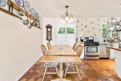 59 Isle Of Wight Road, East Hampton, NY 11937 - Photo 15