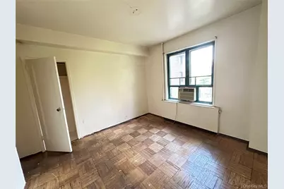 1579 Metropolitan Avenue #6H, Bronx, NY 10462 - Photo 13