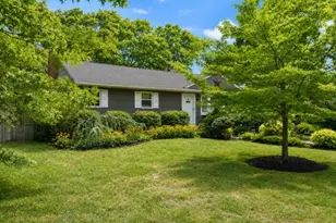 32 Robinson Ave, Medford, NY 11763 - Photo 3