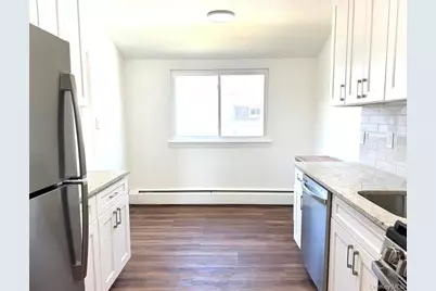 65 Florida Avenue, Island Park, NY 11558 - Photo 5