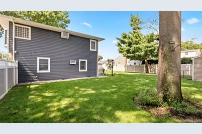 487 Nicolls Road, Deer Park, NY 11729 - Photo 25