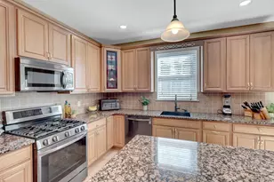 3 Sherwood Dr, Shoreham, NY 11786 - Photo 11