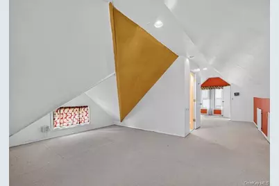 1125 Victory Boulevard, New York, NY 10301 - Photo 15
