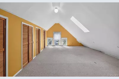 1125 Victory Boulevard, New York, NY 10301 - Photo 17