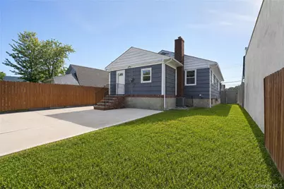 3895 Amboy Road, New York, NY 10308 - Photo 3