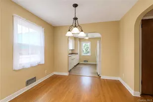 3895 Amboy Rd, New York, NY 10308 - Photo 9