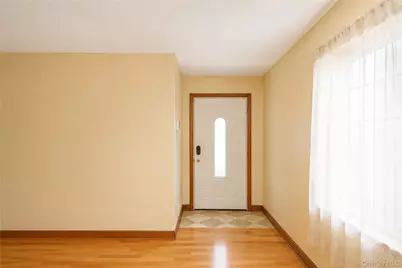 3895 Amboy Road, New York, NY 10308 - Photo 5