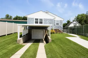 3895 Amboy Rd, New York, NY 10308 - Photo 1