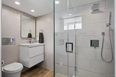20 5th Street, New Rochelle, NY 10801 - Photo 25