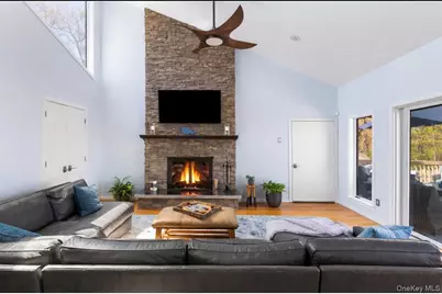 12 Flax Pond Woods Road, East Setauket, NY 11733 - Photo 11