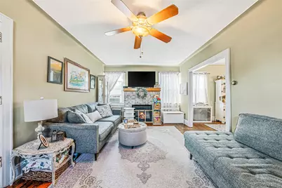 750 Howard Avenue, Copiague, NY 11726 - Photo 9