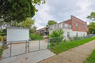 90-01 70th Dr, Forest Hills, NY 11375 - Photo 17