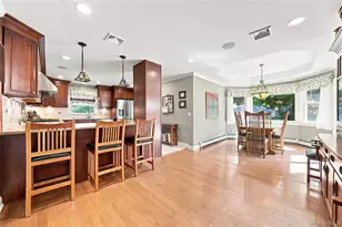 556 N Windsor Ave, Brightwaters, NY 11718 - Photo 19