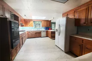 75 Old Field Rd, East Setauket, NY 11733 - Photo 7