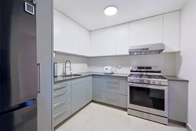 13604 Cherry Avenue #4E, Flushing, NY 11355 - Photo 9