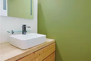 136-04 Cherry Ave, Flushing, NY 11355 - Photo 17