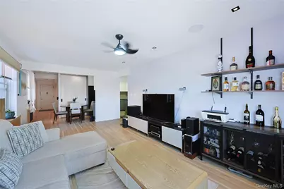 13604 Cherry Avenue #4E, Flushing, NY 11355 - Photo 3
