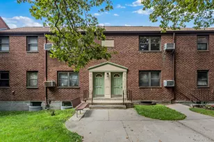 58-09 246th Crescent, Douglaston, NY 11362 - Photo 1