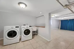 61-44 Eliot Ave, Middle Village, NY 11379 - Photo 31