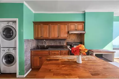 6144 Eliot Avenue, Middle Village, NY 11379 - Photo 5