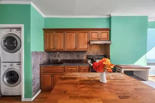 61-44 Eliot Ave, Middle Village, NY 11379 - Photo 5