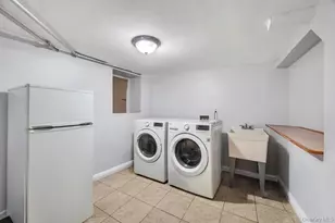 61-44 Eliot Ave, Middle Village, NY 11379 - Photo 33