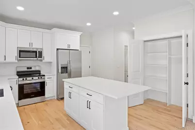 557 Canal Road, Mount Sinai, NY 11766 - Photo 19