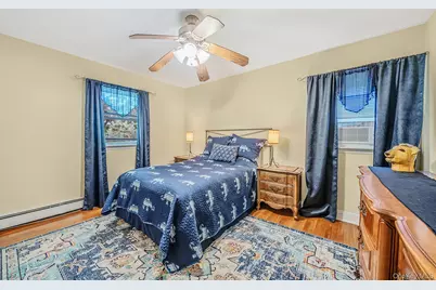 36 Briarwood Drive, Huntington, NY 11743 - Photo 19