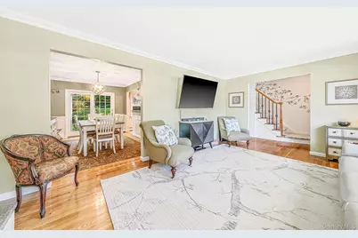 36 Briarwood Drive, Huntington, NY 11743 - Photo 5