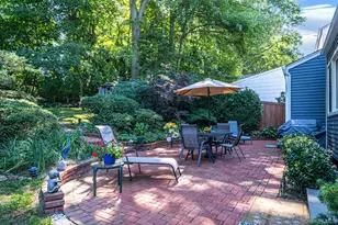 36 Briarwood Dr, Huntington, NY 11743 - Photo 29