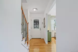36 Briarwood Dr, Huntington, NY 11743 - Photo 13