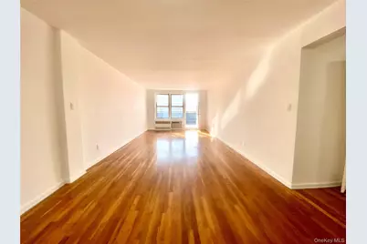41-25 Kissena Boulevard #2S, Flushing, NY 11355 - Photo 1