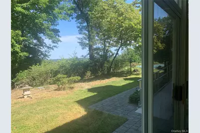 105 Laurel Lane, Port Jefferson, NY 11777 - Photo 15