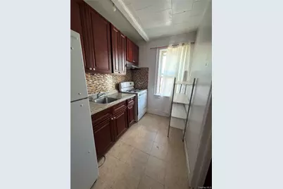 10711 129th Street #2, Richmond Hill, NY 11419 - Photo 5