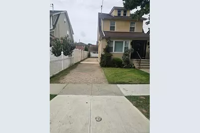 11428 175th Street, Jamaica, NY 11434 - Photo 3