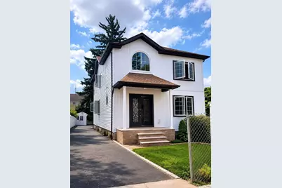88 Dyckman Avenue, New Hyde Park, NY 11040 - Photo 1