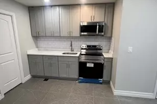 2524 Tenbroeck Ave, Bronx, NY 10469 - Photo 5