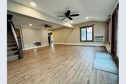 86 Shepherd Lane, Levittown, NY 11756 - Photo 11