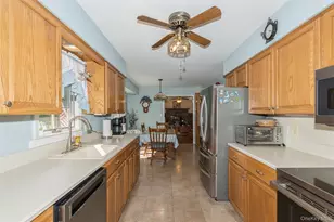 31 Cedar Branch St, Middle Island, NY 11953 - Photo 7