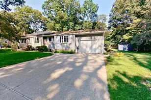 31 Cedar Branch St, Middle Island, NY 11953 - Photo 3