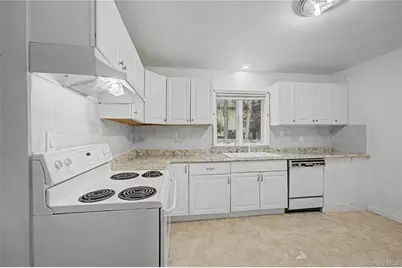 87 Daly Road, East Northport, NY 11731 - Photo 13