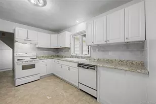 87 Daly Rd, East Northport, NY 11731 - Photo 11