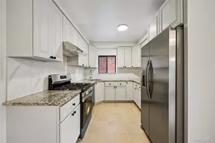 147-26 Roosevelt Ave, Flushing, NY 11354 - Photo 5