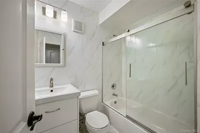 14726 Roosevelt Avenue #1C, Flushing, NY 11354 - Photo 9